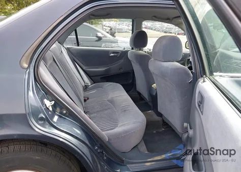 1998 Honda Accord Dx из США, поврежденный, VIN 1HGCF8642WA074285